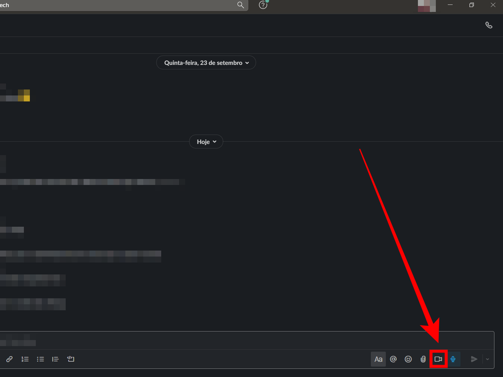 A versão desktop do Slack já exibe o botãozinho para enviar mensagens em vídeo. É assim que ele aparece, ao lado de alguns outros botões de comando (Captura de tela: Guadalupe Carniel/Canaltech)