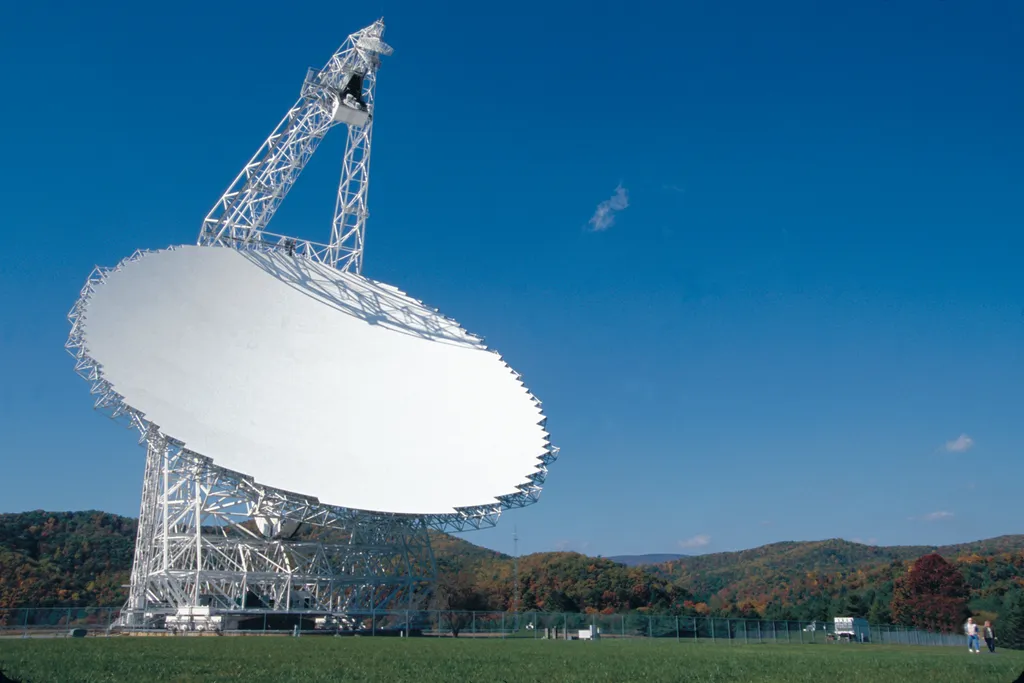 O Green Bank Telescope (Imagem: NRAO)