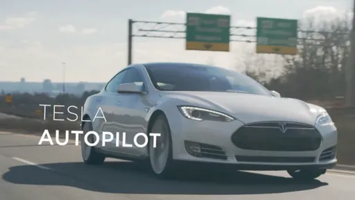 Musk diz que o próximo sistema de direção autônoma da Tesla será extraordinário