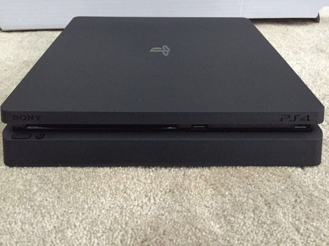 PS4 Slim PS4 Slim