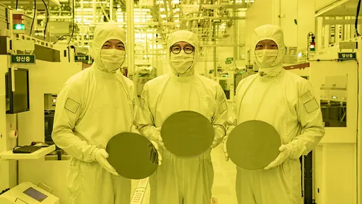 Samsung inicia produção de chips de 3nm e supera TSMC