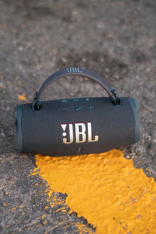 JBL Charge 6