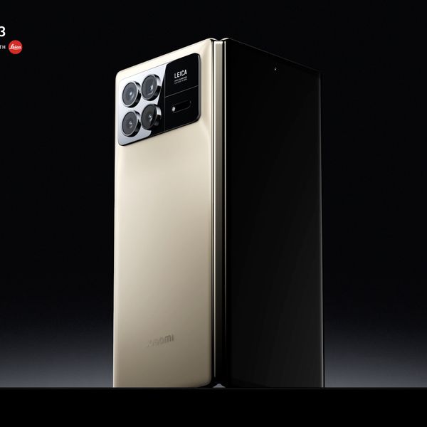 Xiaomi Mix Fold 3 estreia com nova dobradiça e câmeras Leica