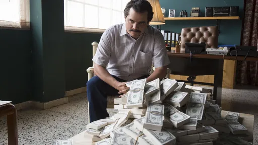 Netflix leva a fuga de Pablo Escobar em Narcos para a capa dos jornais