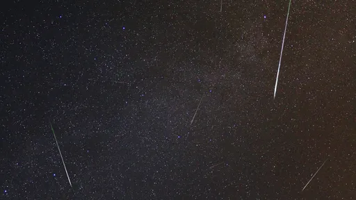 Tau-Herculídeas: veja fotos da tão aguardada tempestade de meteoros