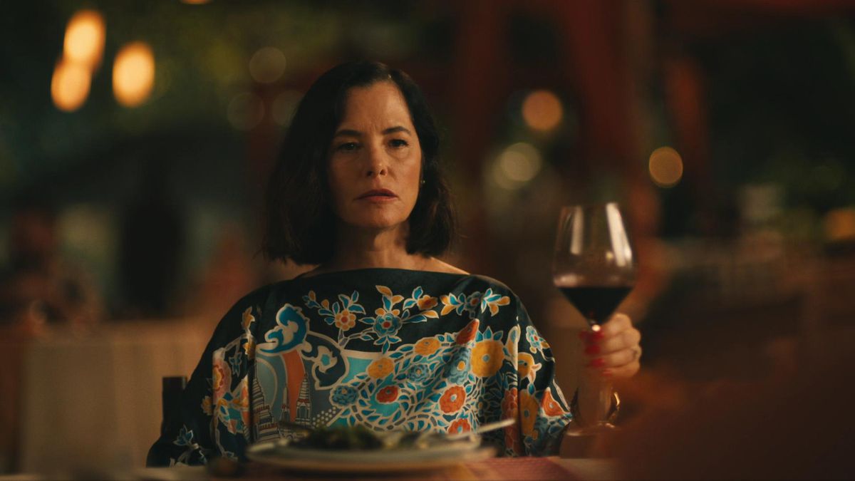 6 filmes e séries com Parker Posey, de The White Lotus e Superman