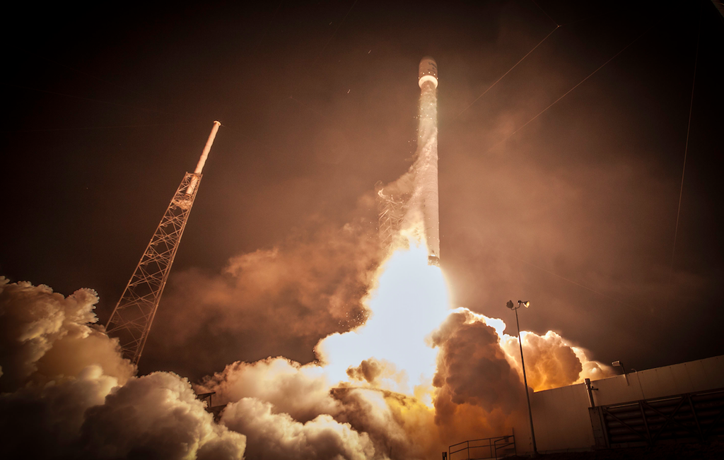 Lançamento do Falcon 9 (Foto: SpaceX)