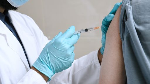 Vacina da gripe e asma: imunizante pode reduzir número de internações