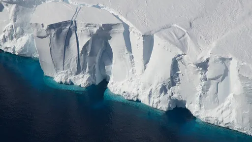 Derretimento de gelo deve elevar o nível do mar em mais de 38 cm até 2100