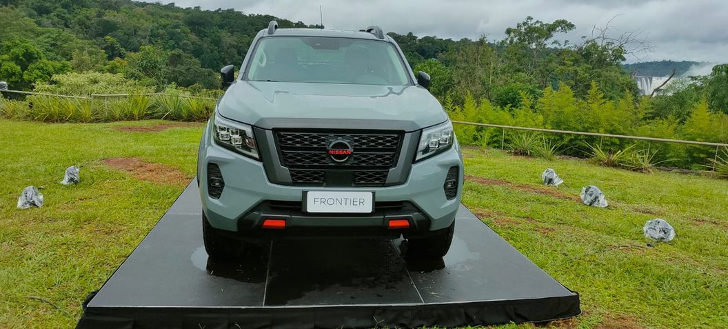 Nissan Frontier 2023