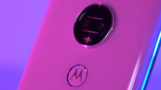 Moto G7 Power começa a receber o Android 10 pelo Brasil
