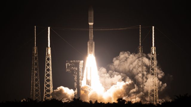 NASA/Joel Kowsky