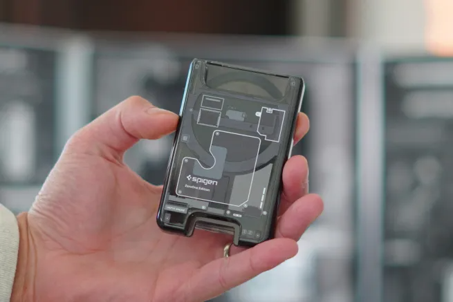 Case Spigen iPhone 17