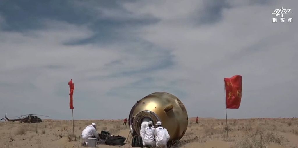 Cápsula com taikonautas da shenzhou 19