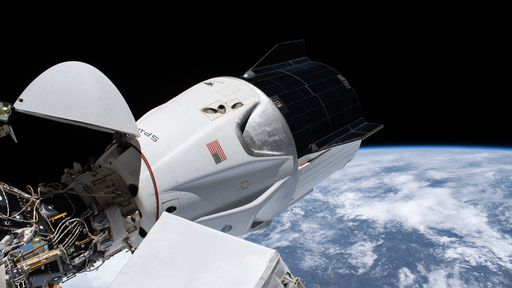 Nave Crew Dragon vem mostrando ótimo desempenho na ISS após quase 100 dias
