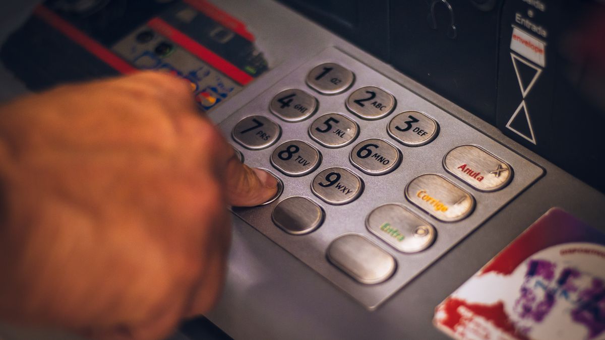 Banco abre no feriado de 1º de maio? Veja horário de funcionamento
