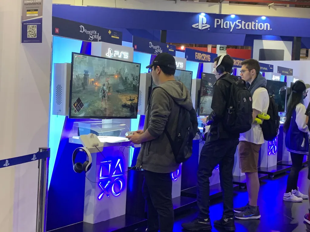 PlayStation trouxe mais de 80 estações de jogos para a Brasil Game Show 2022. (Imagem: Felipe Demartini/Canaltech)