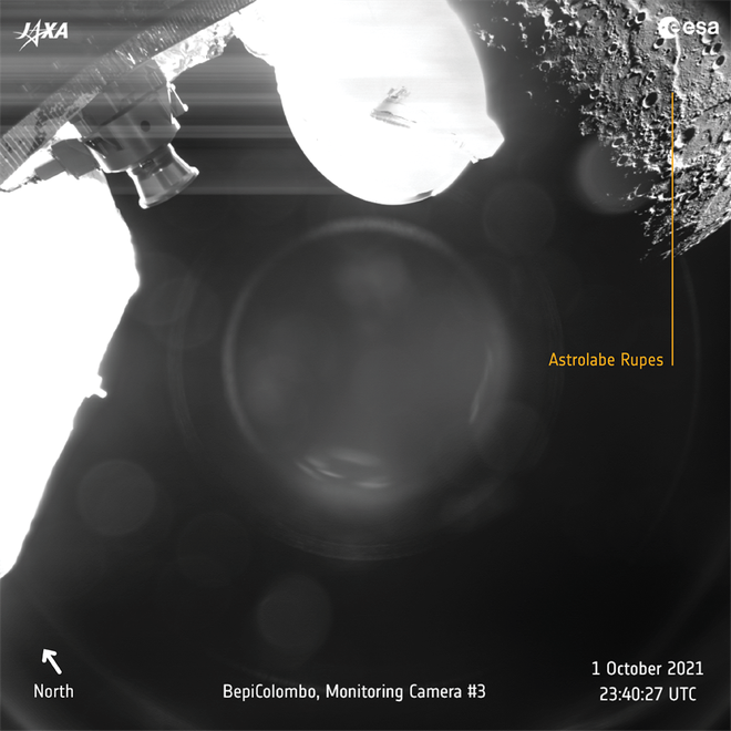 O amanhecer em Astrolabe Rupes, uma formação geológica de 250 km de extensão (Imagem: ReproduçãoESA/BepiColombo/MTM)