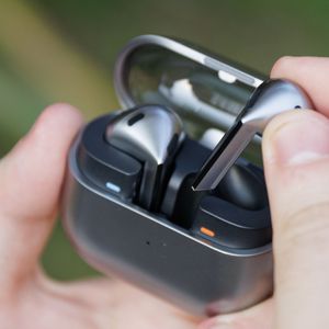 Samsung Galaxy Buds3, Galaxy AI | CUPOM