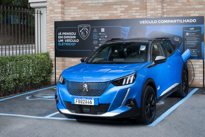 Peugeot - compartilhamento de carros elétricos