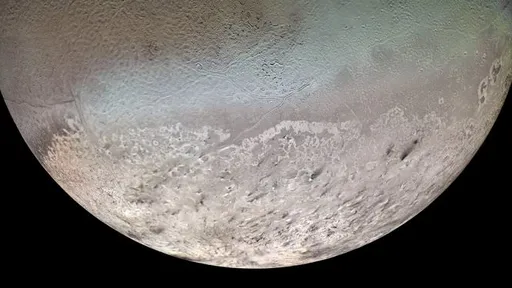 Maior lua de Netuno, Tritão pode receber missão da NASA em busca de água