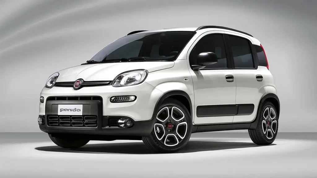 A atual geração do Fiat Panda está no mercado desde 2011 (Imagem: Divulgação/ Stellantis)