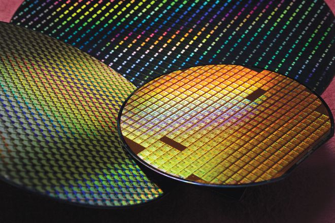 Munido de tecnologia EUV, o processo N3 de 3 nm promete entregar grandes avanços em desempenho e eficiência frente ao N5 de 5 nm (Imagem: TSMC)