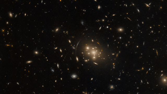 ESA/Hubble & NASA, H. Ebeling