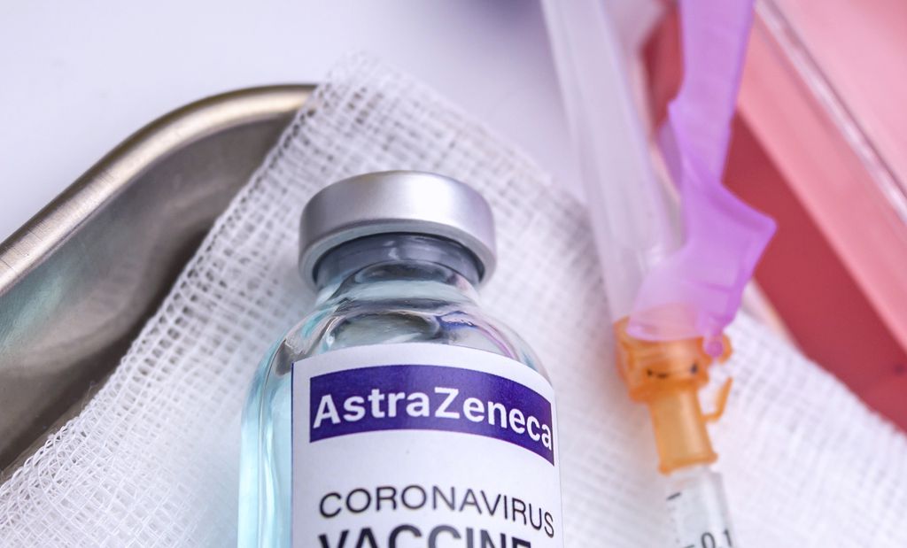 Portugal deve doar 400 mil doses da vacina da AstraZeneca para o Brasil (Imagem: Reprodução/Felipecaparros/Envato)
