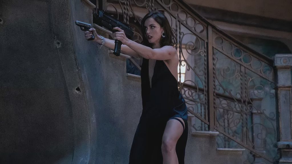 Ana de Armas em ação em 007, mas logo em Ballerina (Imagem: Divulgação/MGM)