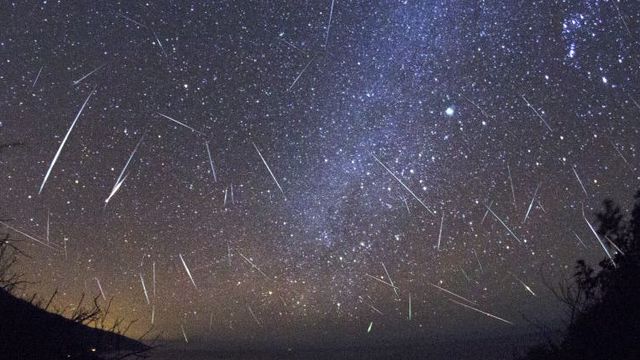 Chuva Eta Aquáridas | Pedaços do cometa Halley aparecerão no céu desta madrugada