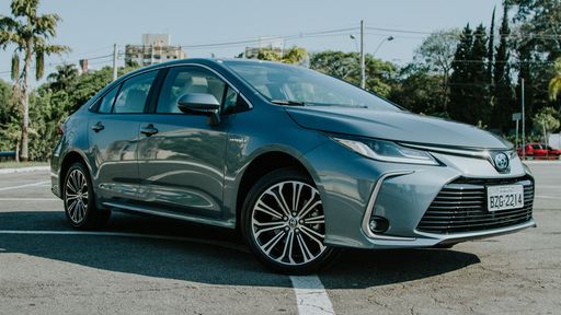 Carros elétricos e híbridos batem recorde de vendas no Brasil