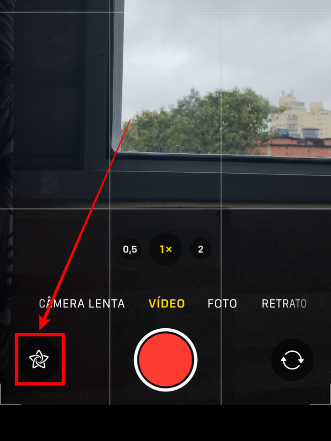 Agora toque nesse botão de estrelinha para acessar os filtros e animações (Captura de tela: Caio Carvalho/Canaltech)