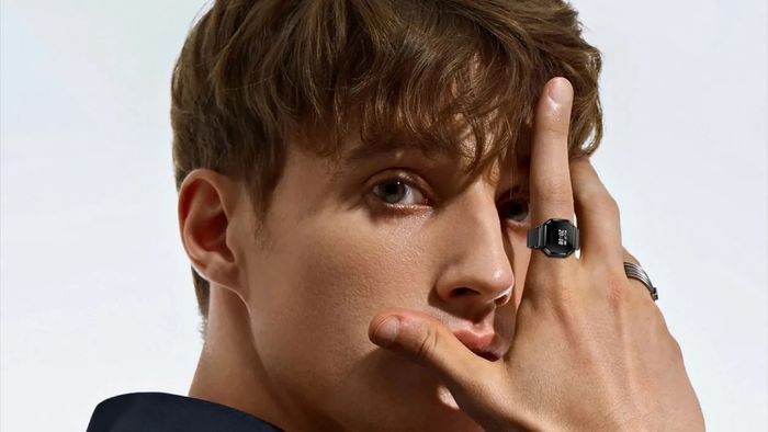 "Smartwatch de dedo" monitora 100 tipos de esportes e mostra em tela minúscula