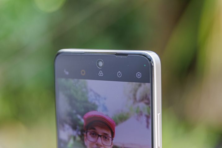 Realme C55 camera frontal