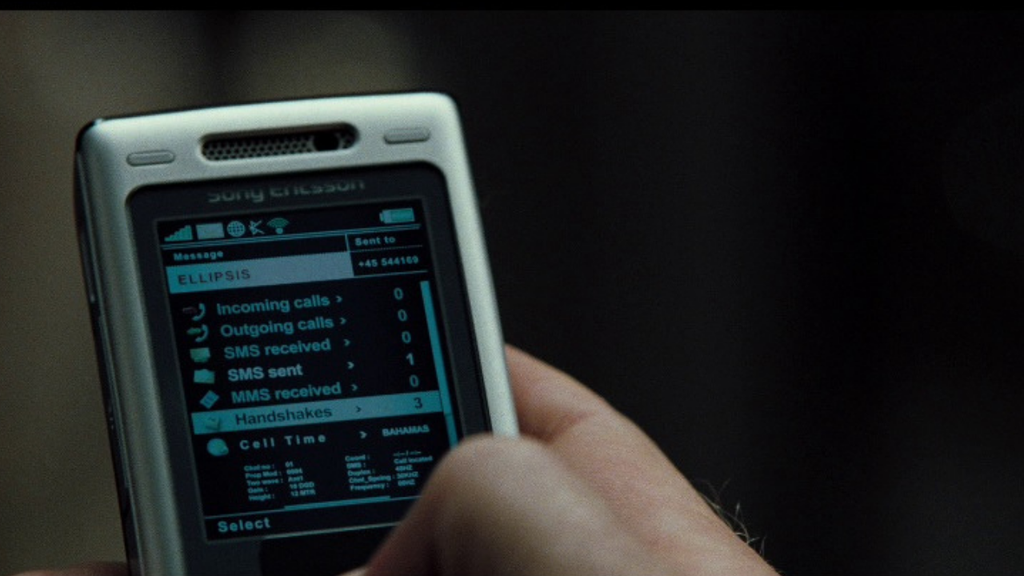 O incrível celular de James Bond em Cassino Royale era um Sony Ericsson K800i (Imagem: Reprodução/MGM)