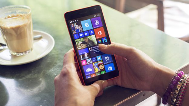 Microsoft divulga lista de celulares que receberão Windows 10