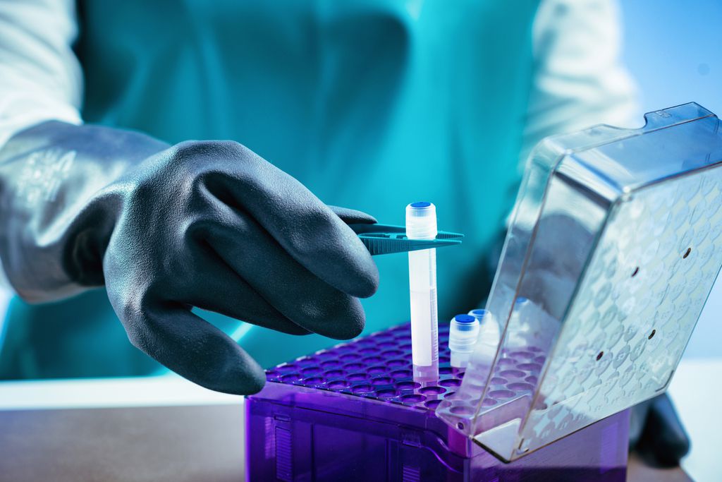 Laboratório criado em parceria entre Brasil e Alemanha visa enfrentar possíveis pandemias (Imagem: Microgen/Envato)