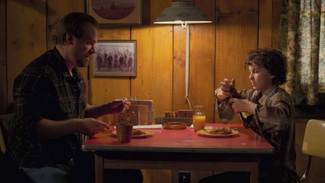 Fãs de Stranger Things agora podem reservar uma aventura na cabana do Hopper