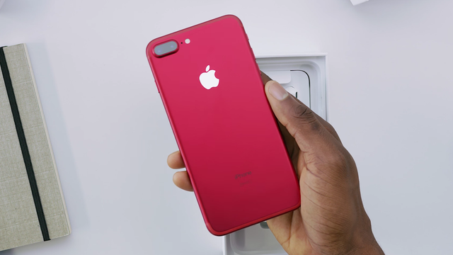 Apple deixa de vender iPhone 7 na cor vermelha
