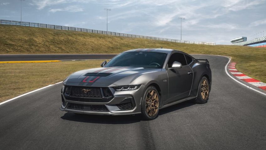 Ford Mustang 2025 MT