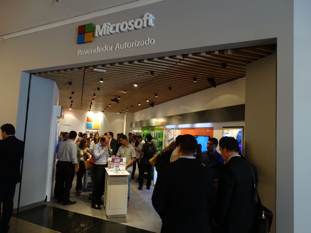 Microsoft quer inaugurar 100 lojas no Brasil até fim de 2016