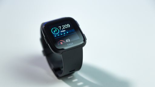 Fitbit Versa 2 | Material de marketing vaza e entrega informações do smartwatch