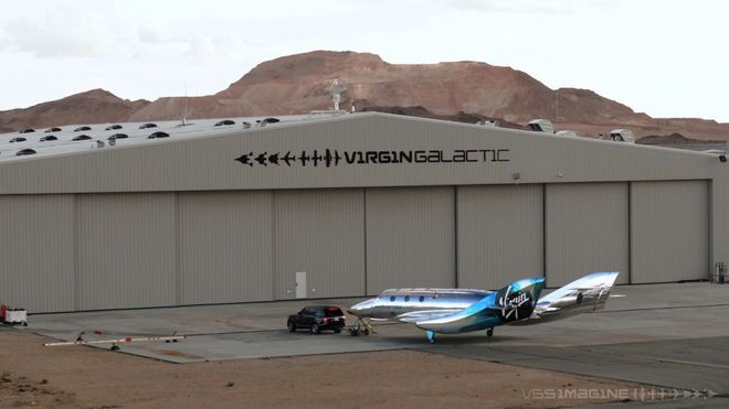 A nave VSS Imagine no Spaceport America no Novo México (Imagem: Reprodução/Virgin Galactic)