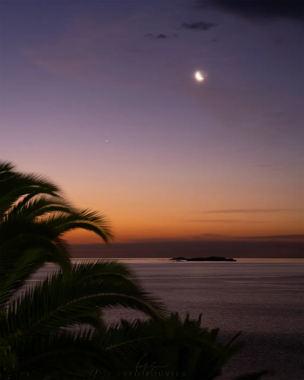 Lua fotografada junto de Vênus e Júpiter (Imagem: Reprodução/Fefo Bouvier)