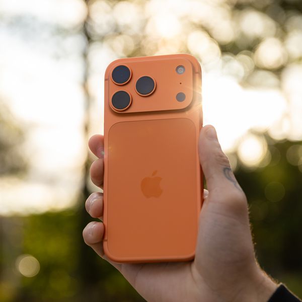 iPhone 18 Pro Transparente? Rumor Choca e Revela Mudança Radical!