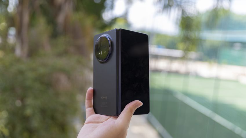 Honor Magic V6