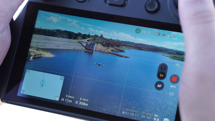 Barco autônomo e drone “clonam” represa no Brasil para simular cheia e seca
