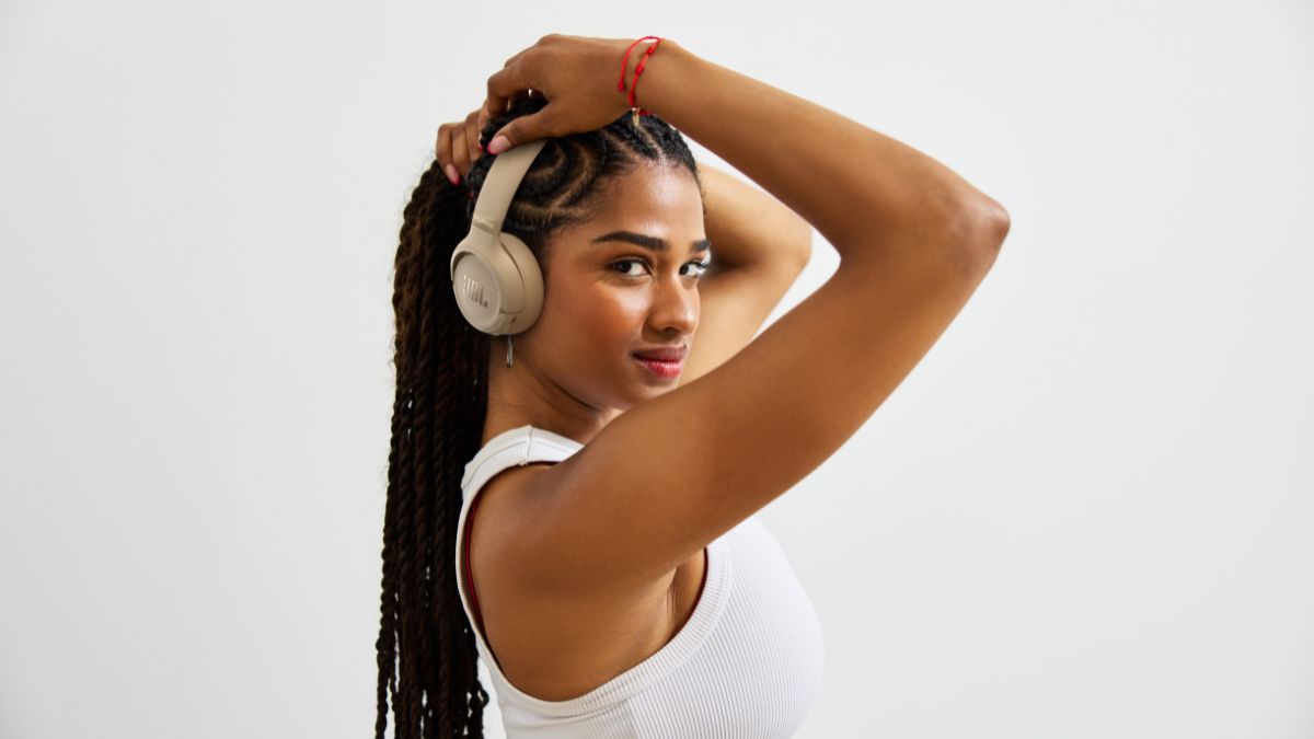 Novos fones da JBL com ANC aprimorado estão prontos para vendas no Brasil; veja