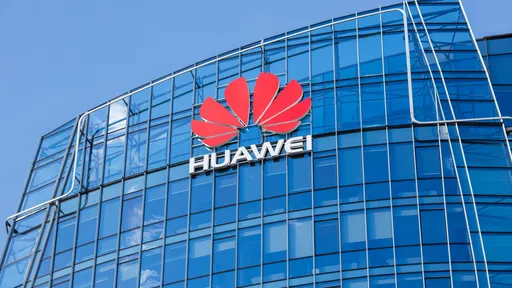 Imagens conceituais mostram Huawei Mate 20 com três câmeras traseiras